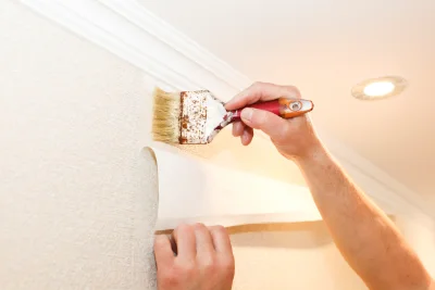 Pose de papier peint à Préchacq-les-Bains — revêtements muraux et toiles de verre